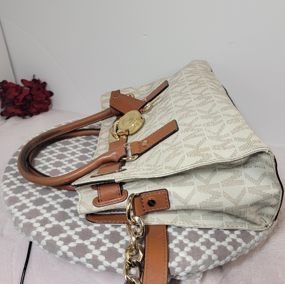 EUC Michael Kors Leather Shoulder /Crossbody bags - Picture 4 of 12